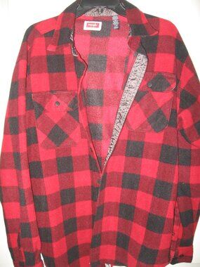 Wrangler Red Black Plaid Soft Fleece Overshirt Jacket Men's Size Large